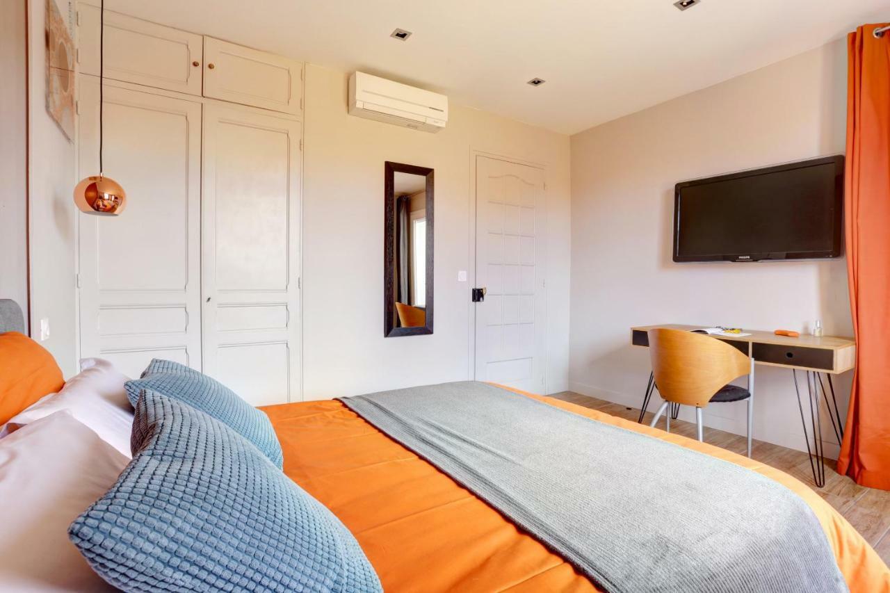 L'amandine ,45 M2 Terrasse Et Garage Centre * Saint-Raphael (Var)